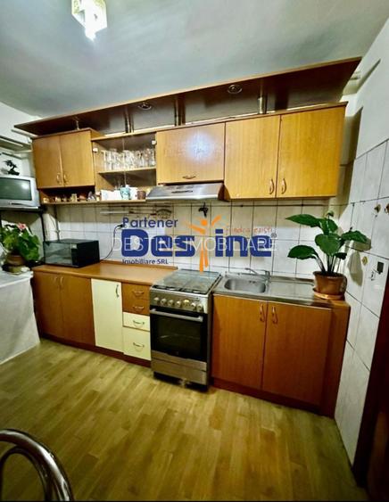 Apartament 2 camere, zona excelenta, aproape de centrele comerciale si de centru - 12