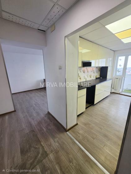 Apartament 3 camere, 2 băi cu geam, balcon generos – Republicii - 35