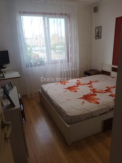 Apartament 4 camere etaj 6/8 cu 2 bai ,2 balcoane si boxa la subsol. - 18