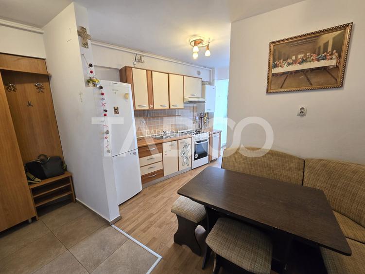 Apartament decomandat 2 camere mobilat etaj 3 cu lift Turnisor Sibiu - 9