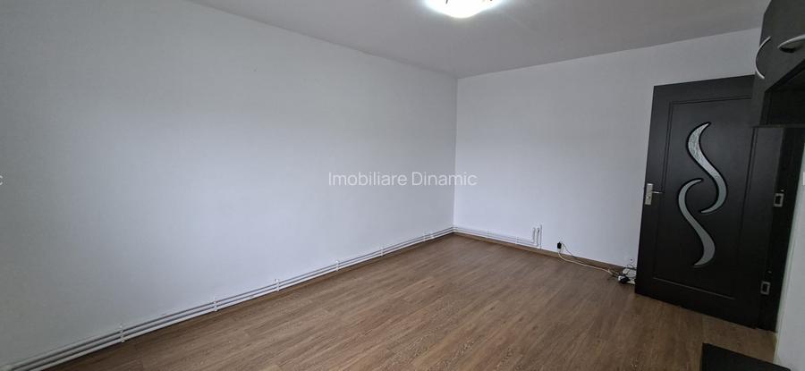 Apartament 3 camere decomandat zona Sud - 2