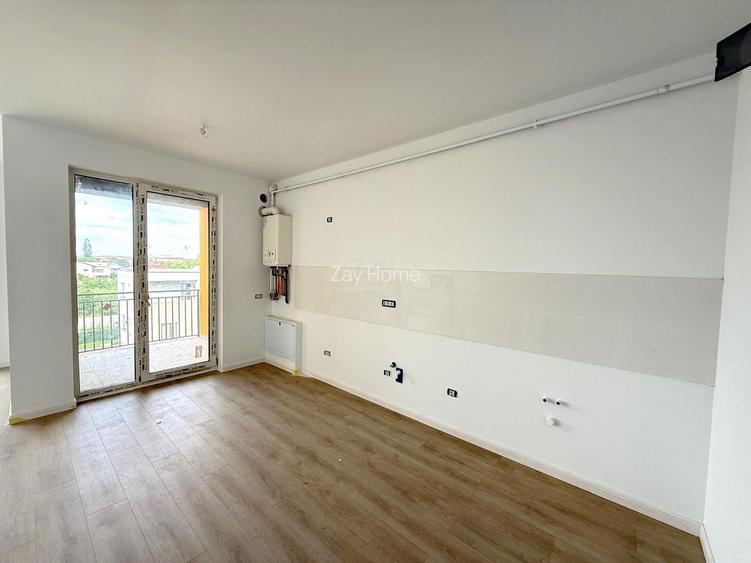 Balcon. Lift. Loc de parcare. - 3