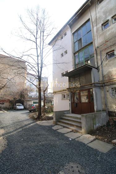 Bv. Victor Babes, 2 camere, centrala proprie. - 10