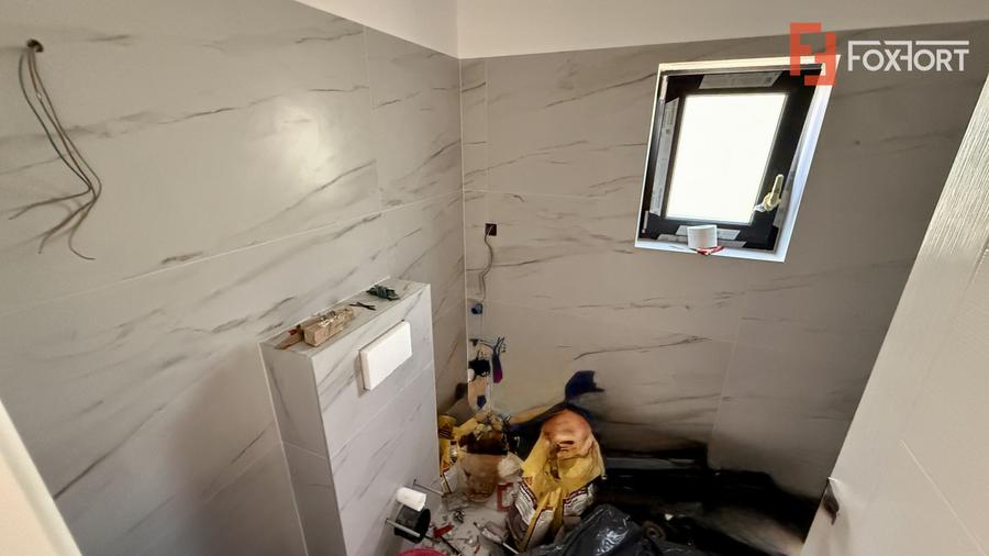 Duplex cu 3 camere si 2 bai pe parter, zona Albina