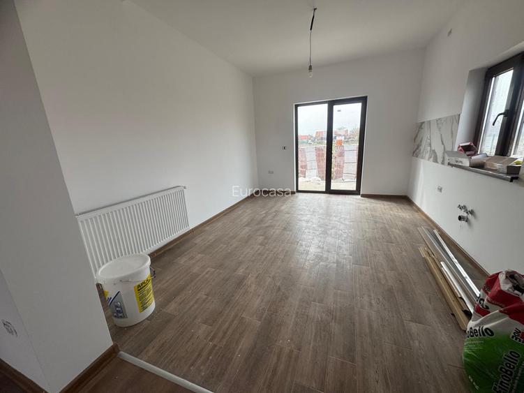 Casa individuala, exterior la gri! - 6