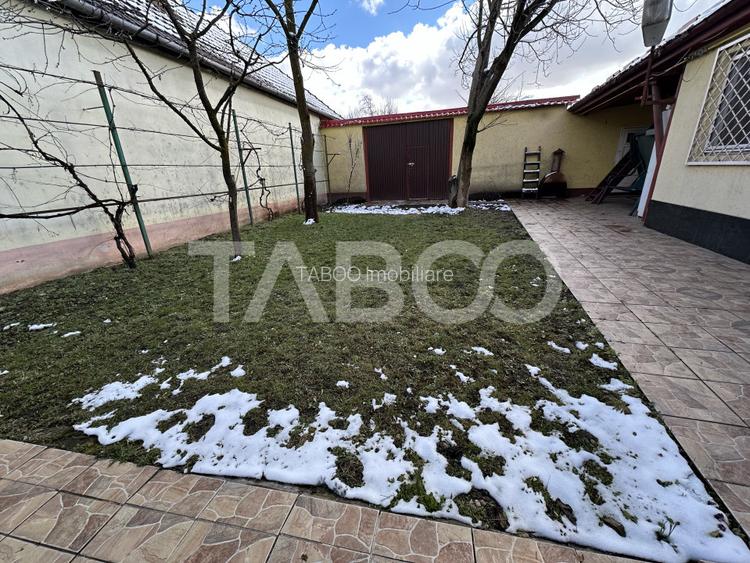 Casa familiala pentru locuit sau vacanta , spatioasa si confortabila . - 3