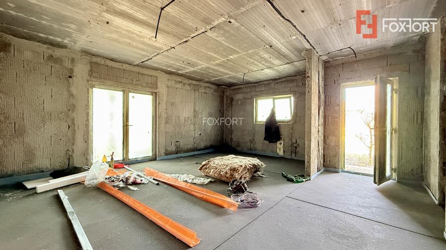 Duplex cu 3 camere si 2 bai pe parter, zona Albina - 4