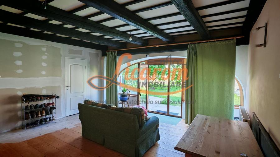 CASA SASEASCA comuna VULCAN,zona foarte buna,teren 3000 mp - 11