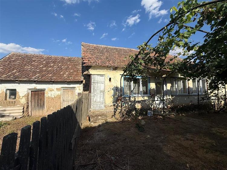 CASA CU TEREN 1500 MP | CHERESIG - 4