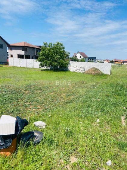 Teren intravilan zona Ford,  500 mp cu front stradal 21,5 m - 2