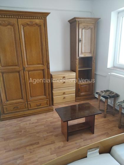 Apartament renovat Scoala 7 - 5