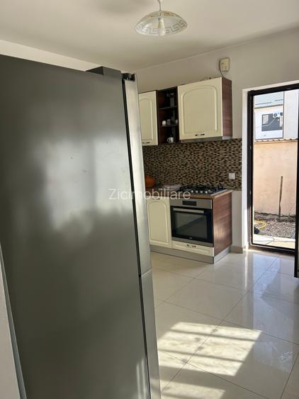 Vilă P+1 4 camere Teren 300 mp  Bragadiru – Strada Safirului - 19