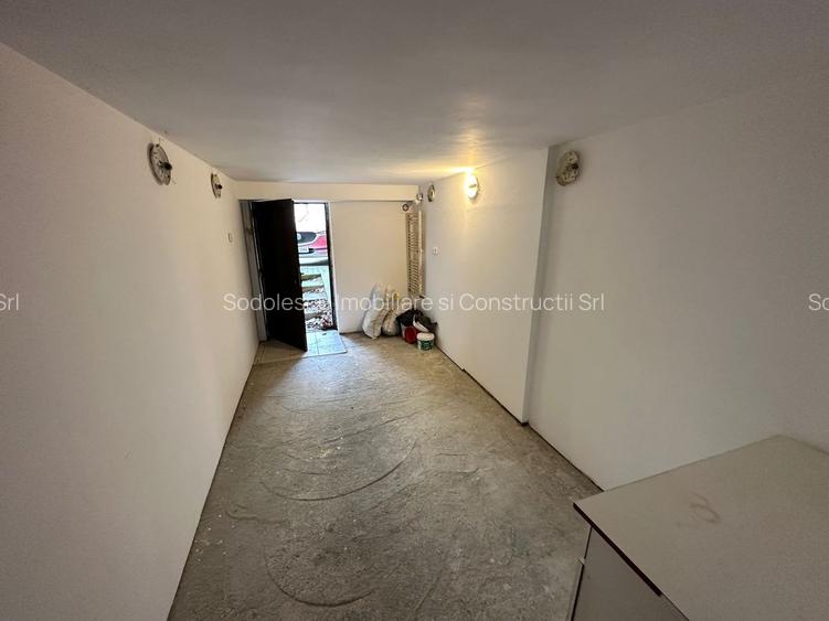 Apartament spatios 150 mp - 11