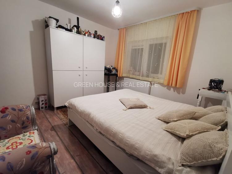 Apartament 3 camere , etaj 1, zona Calea Zarandului - 6