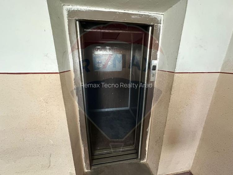 Spațiu de birouri- Imobil Multifuncțional în Arad P +6 - 16