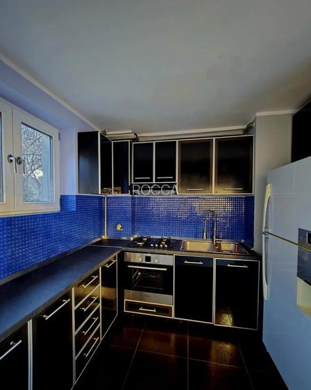 Apartament de 3 camere, decomandat, modern, metrou,  zona Mărășești - Budapesta - 5