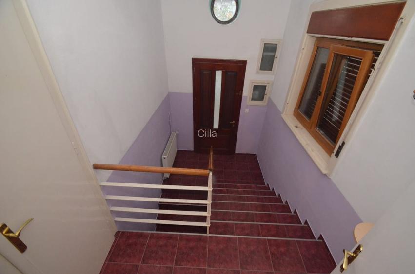 propietar vând casă in zonă centrală  - 10