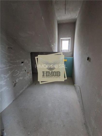 Casa rezidentiala generoasa cu 5 camere 3 bai  dressing  parcare - 12