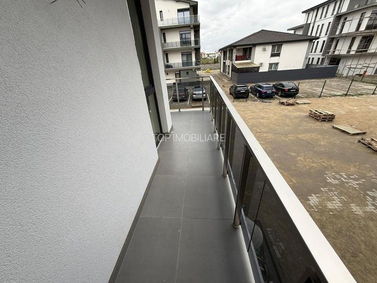 Apartament modern, prima închiriere, complet nou balcon generos - 12