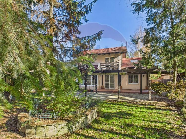 De vanzare | Vila in Paradisul Verde cu gradina si padure proprie | - 2