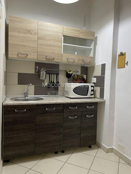 Apartament Calea Victoriei nr 208, risc 1, vedere stradala. - 12