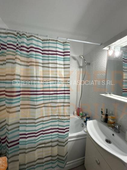 Apartament 2 camere de vanzare, situat in zona Tomis I - 8