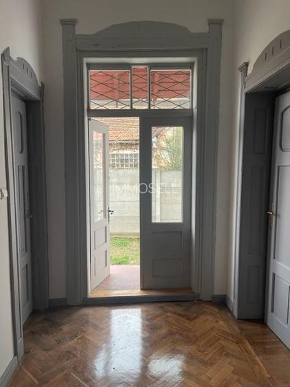 Casa de vanzare, ultracentral/ zona Parcului Bratianu- 370.000 eur neg - 9