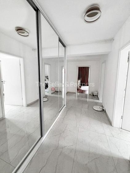 Zona Coresi Mall - 7