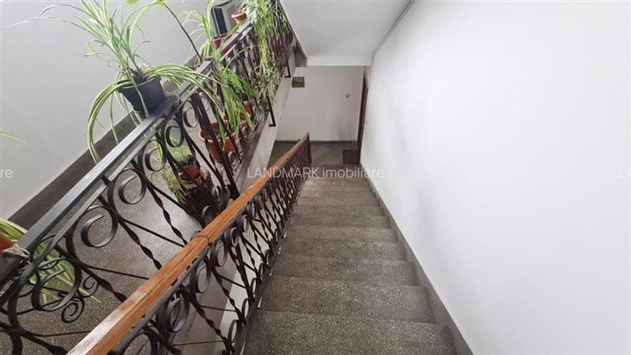 Apartament in asociatie, renovat, 6 cam 2 nivele cu garaj Elisabetin - 25