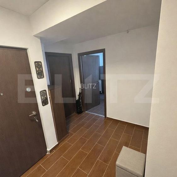 Apartament cu 3 camere, 2 bai, 66 mp /zona Tractorul - 5