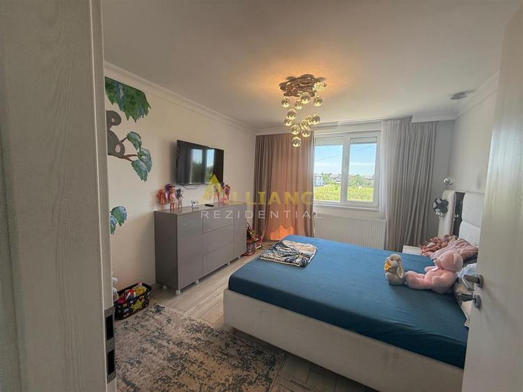 Duplex mobilat si utilat-3 camere-300 m de STV