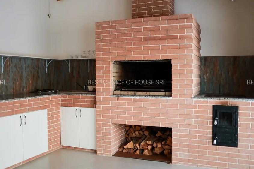 PENSIUNE-2025 , langa Riul MOlDOVA ,6 camere . totul nou , ECHIPATA COMPLET - 12