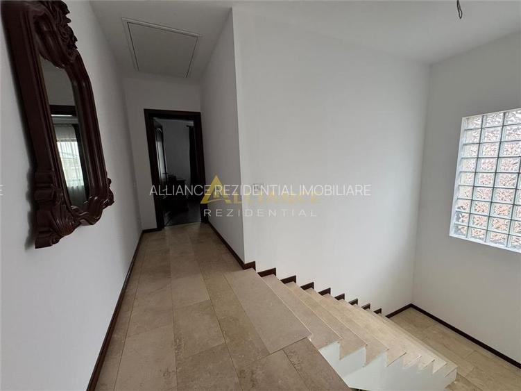 Vila Individuala P+1 cu 4 camere - 3 bai - 566 mp teren - - 12