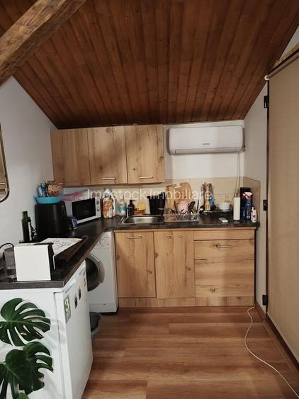 Casă -zona Liviu Rebreanu - 21