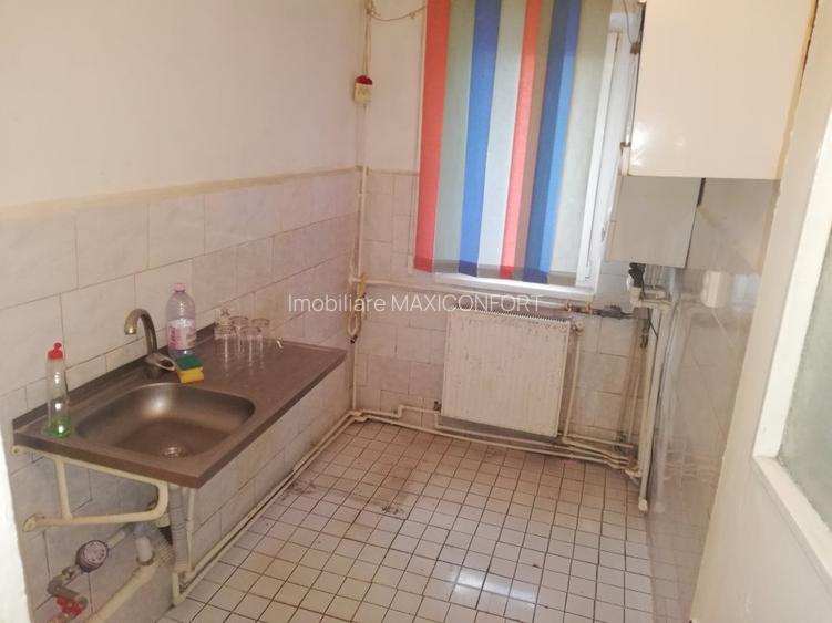 Vanzare 2 camere-Imobiliare MAXICONFORT - 5