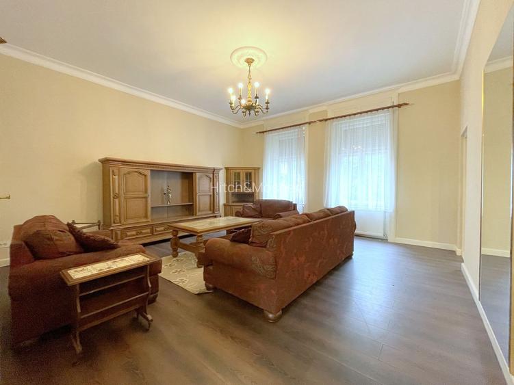 Apartament cu 3 camere de inchiriat - Piata Sinaia - Comision 0% - 3