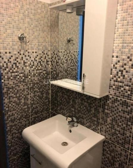 Etaj 1 Apartament 1 Camera Decomandat 38mp Bloc 2019 zona Cug - 4