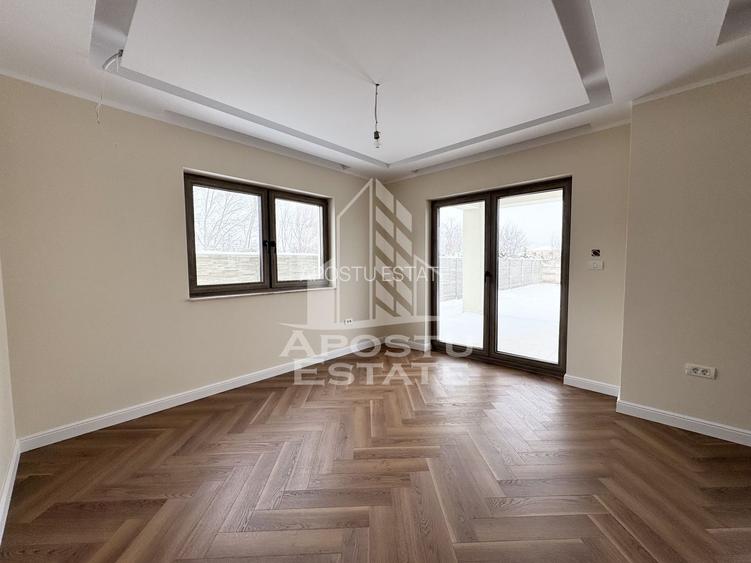 Duplex cu perete dublu, 4 camere si 3 bai finalizat, toate utilitatile - 6