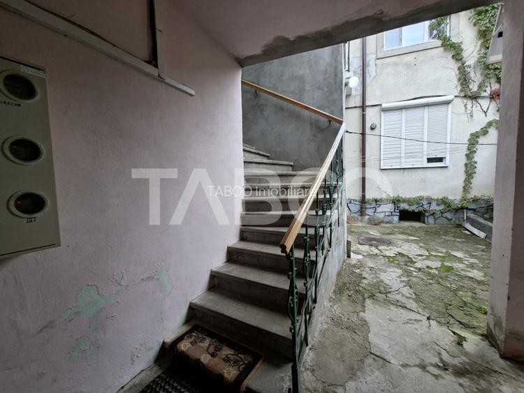 Apartament spatios de vanzare cu 3 camere la etajul 1 in Orasul de Jos - 16