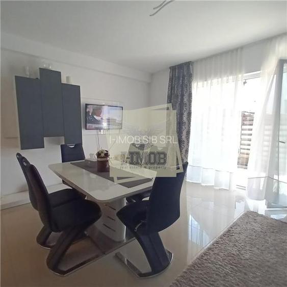 Casa cu 3 camere 3 balcoane si parcare privata in Selimbar - 2