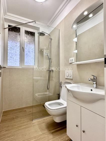 Casa de inchiriat, 3 camere, 3 bai, renovata, prima inchiriere. - 17
