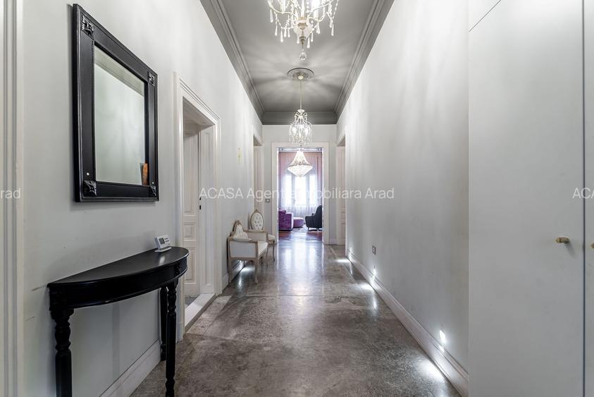 Apartament spatios cu 3 camere de LUX pe Metianu Comision 0 - 2