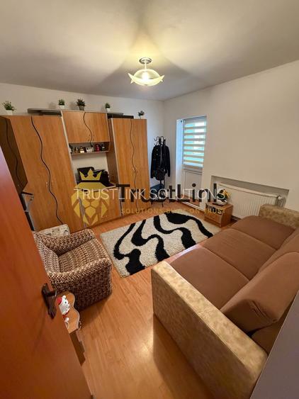 De vanzare de 3 camere  din 85– Mărgeanului cu Alexandriei Centrala T - 8