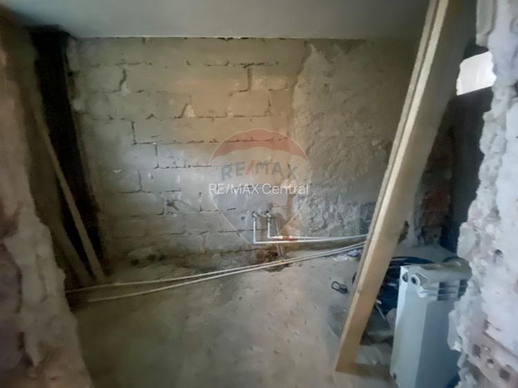 Vilă cu farmec istoric în Bușteni, pensiune sau locuință de vacanță! - 47