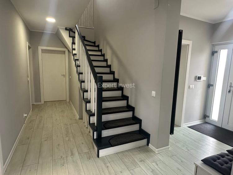 Casa individuala 5 camere - 2 bai - 922 mp teren - garaj - Selimbar - 9