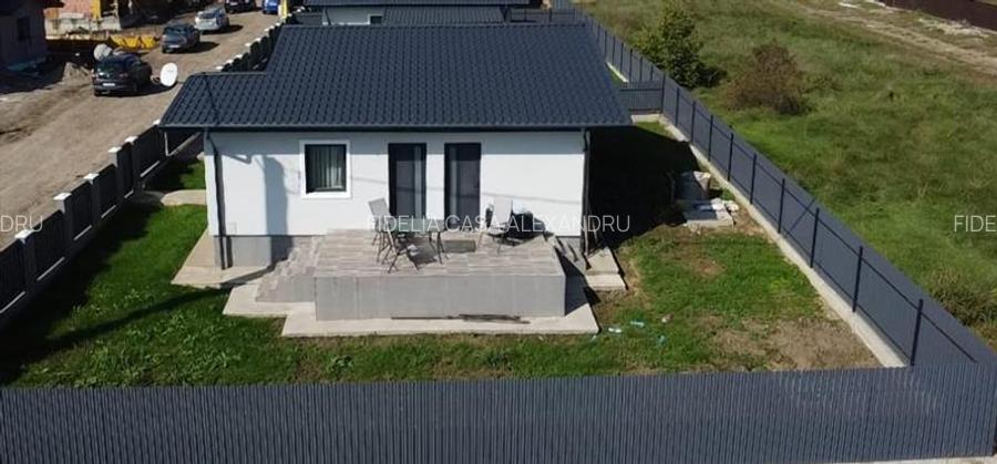 Casa cu 3 camere, 400mp, de vanzare in Miroslava-Ciurbesti. Comision 0 - 15