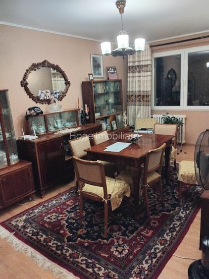 Bulevardul Basarabia - Intrarea Barsei-3 camerei - 6