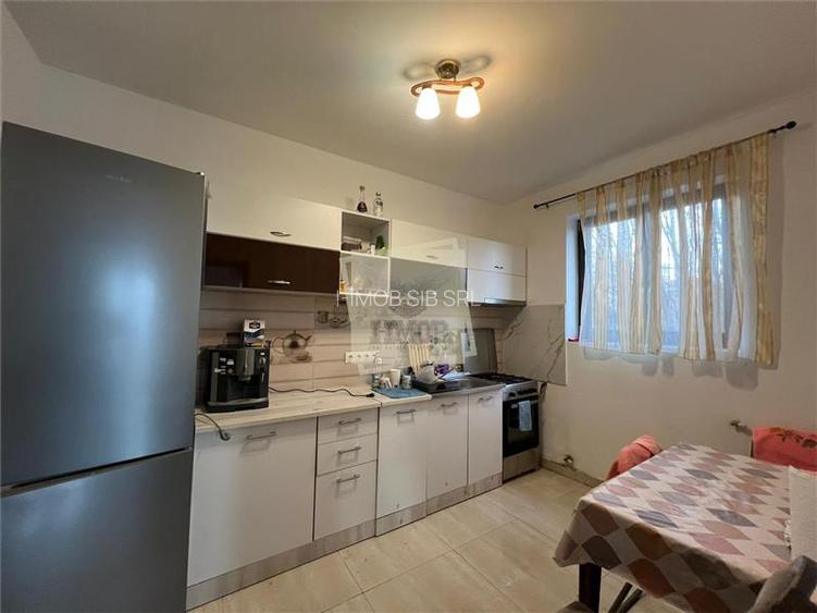 Casa  260 mpu 7 camere 5 bai filigorie teren 500 mp Selimbar - 17