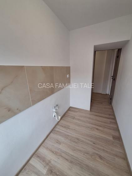 103000 euro!! 4 camere renovate .. Circumvalatiunii .. etaj 3 - 4