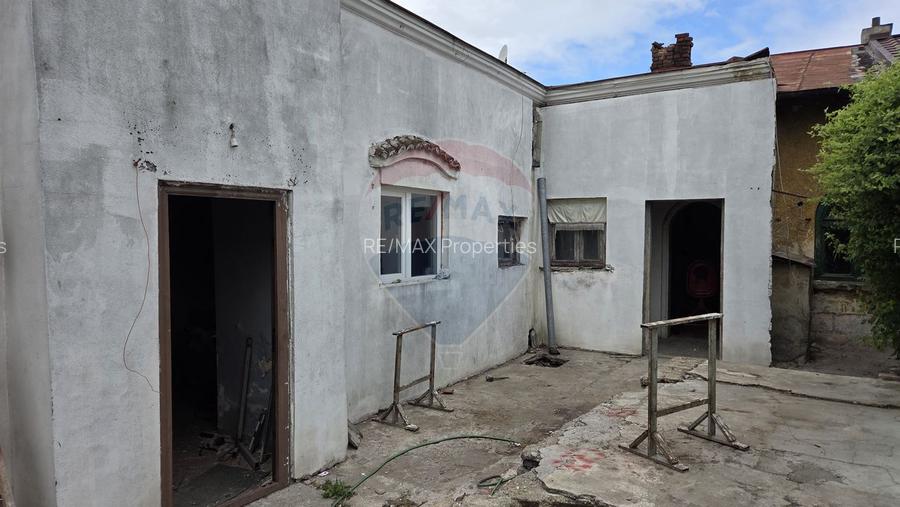 Casa parter, 4 camere, strada Lugoj, sector 1 - 4